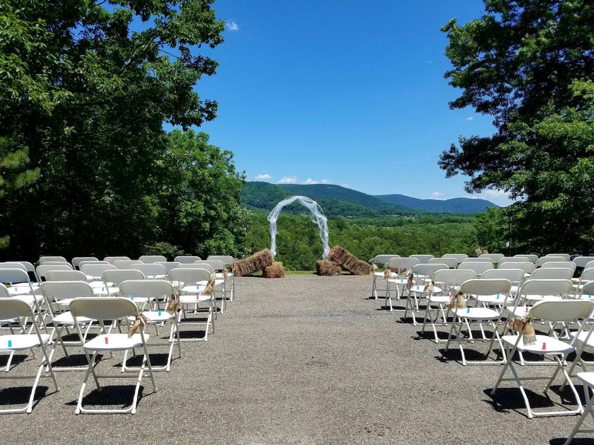 Blue Ridge Manor Bed And Breakfast Fancy Gap エクステリア 写真