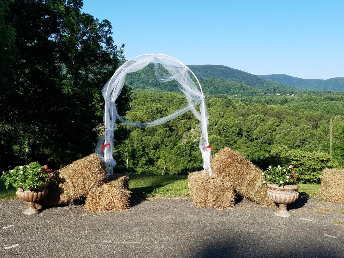 Blue Ridge Manor Bed And Breakfast Fancy Gap エクステリア 写真